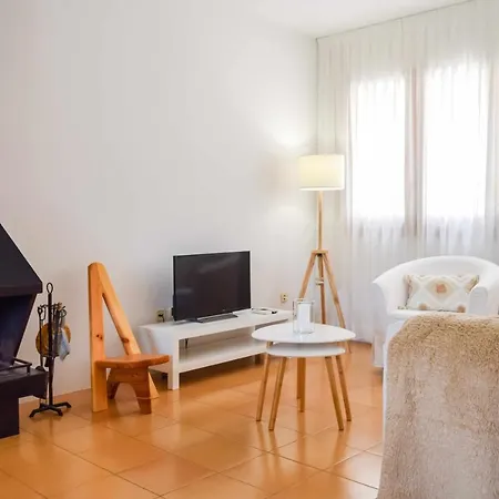 Дом отдыха Falga Casa Con Jardin En El Corazon De Бесалу