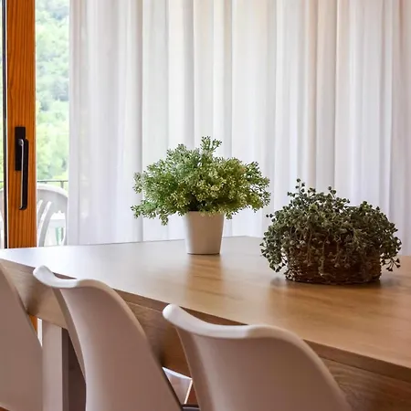Falga Casa Con Jardin En El Corazon De